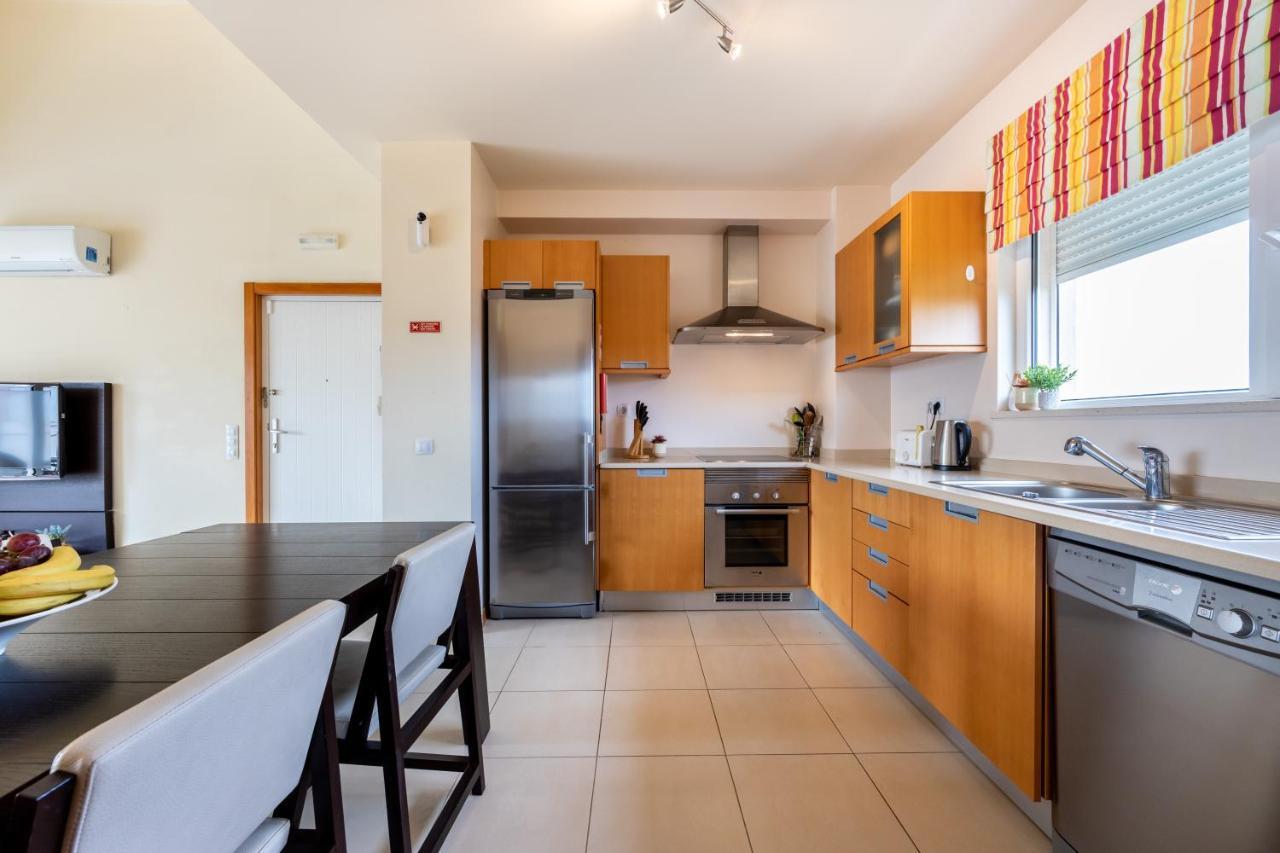 House Apartment *